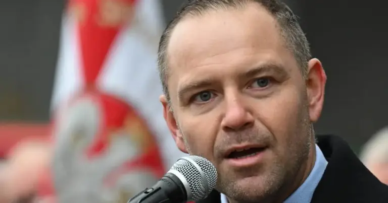 кароль навроцький — UA news