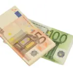 Курс евро: Курс євро зріс до 51,32 грн